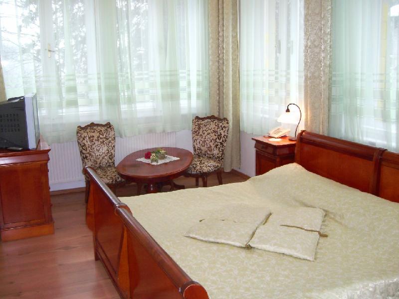 Cazare Moneasa - VILA CLUB CASTEL MONEASA - Moneasa